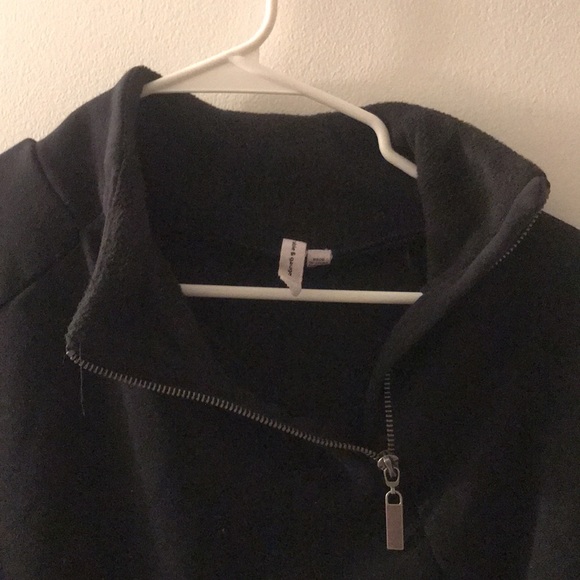 Cable & Gauge sweater size L long sleeves side zipper layer hem black - Picture 3 of 9